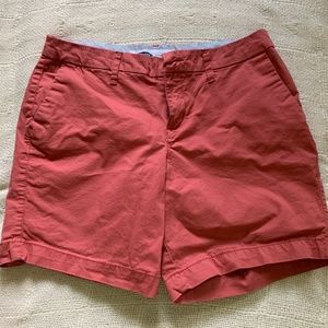 Old Navy Women Relaxed Mid-Rise Everyday Shorts